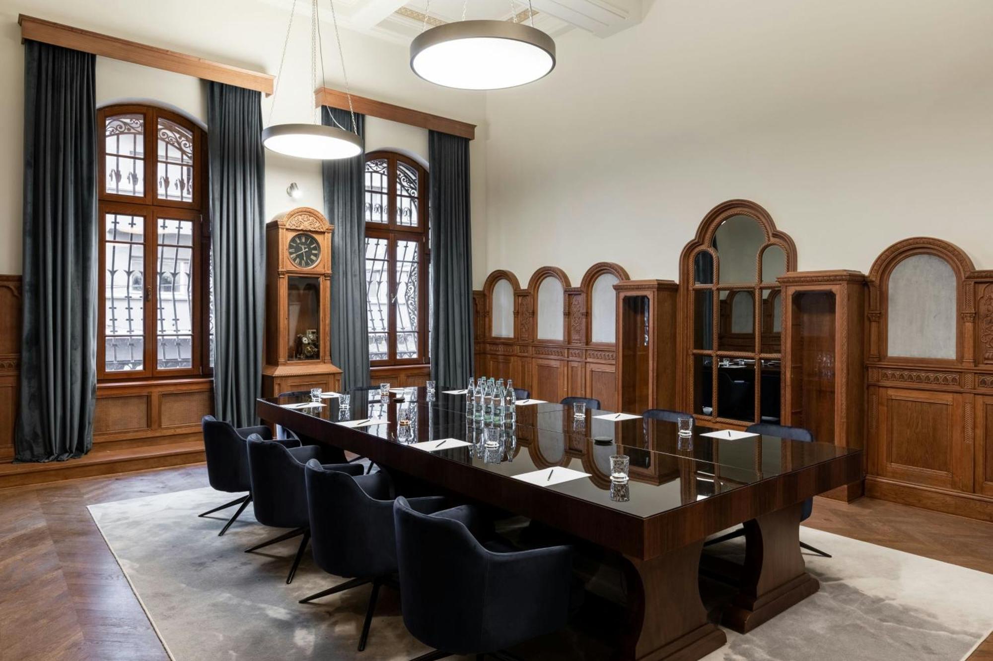 Hotel The Marmorosch Bucharest, Autograph Collection Exteriér fotografie The boardroom of the Swiss National Bank