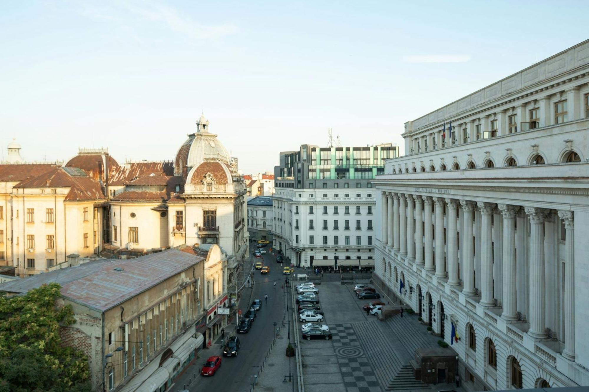 Hotel The Marmorosch Bucharest, Autograph Collection Exteriér fotografie The Northern end of the square